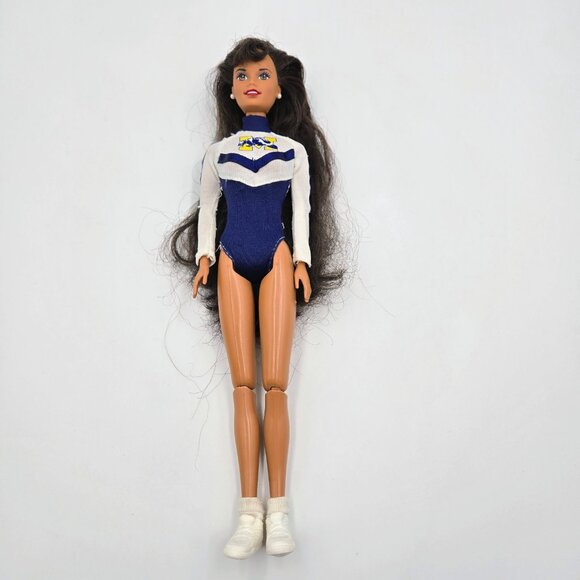 Barbie Doll Cheerleader University Of Michigan Wolverines 1996 Hispanic 18342 Re - Picture 11 of 16